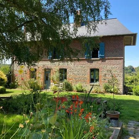 Le Clos De L'eglise Longueil
